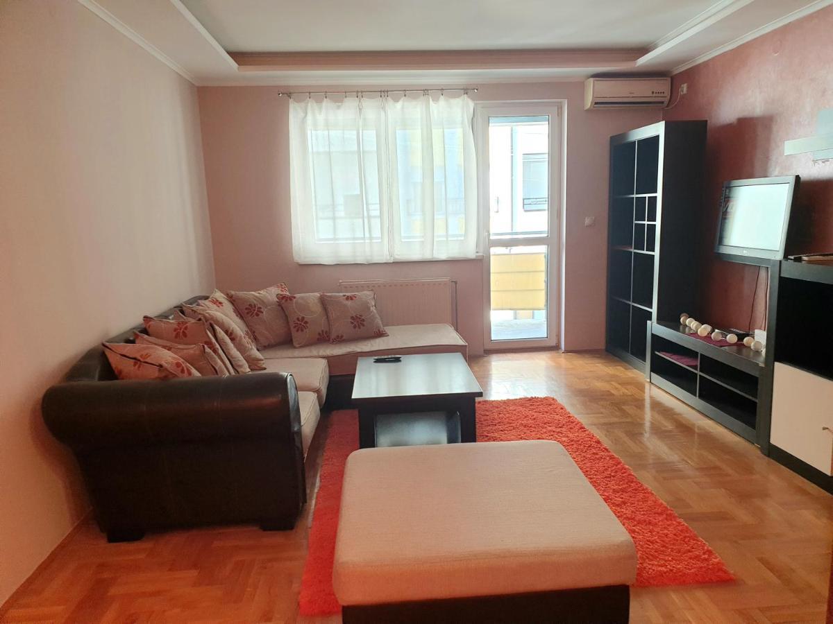 Apartman Mirage Sremska Mitrovica Luaran gambar